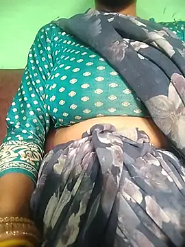 Snapshot of NEELAM77 chatting on 07-13-26, 11:13 NEELAM77 online show from 07-13-26, 11:13