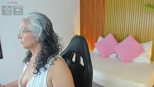 Snapshot of catalina_villan chatting on 07-21-26, 06:54 catalina villan online show from 07-21-26, 06:54