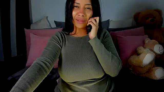 Snapshot of NicolePasqualott chatting on 12-28-24, 11:26 NicolePasqualott online show from 12-28-24, 11:26