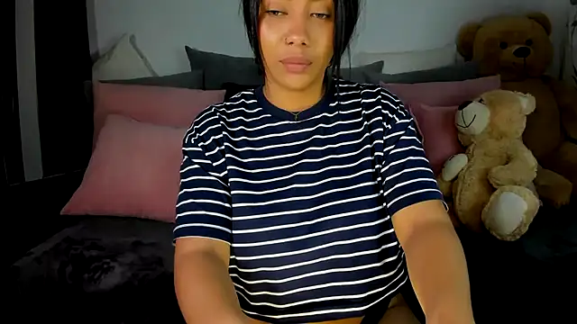 Snapshot of NicolePasqualott chatting on 12-29-24, 10:47 NicolePasqualott online show from 12-29-24, 10:47