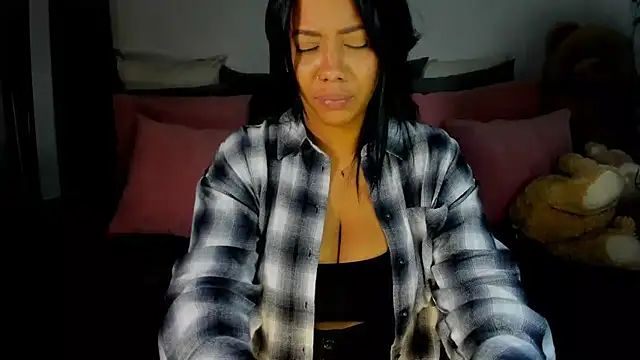 Snapshot of NicolePasqualott chatting on 01-11-25, 03:55 NicolePasqualott online show from 01-11-25, 03:55