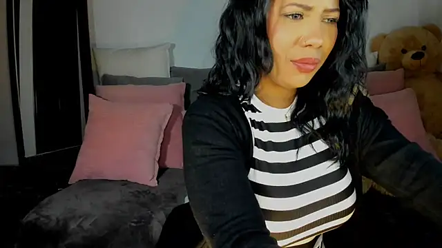 Snapshot of NicolePasqualott chatting on 02-05-25, 09:07 NicolePasqualott online show from 02-05-25, 09:07