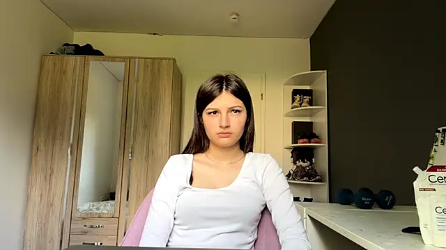 Snapshot of SpanishRooter chatting on 07-02-26, 08:31 SpanishRooter online show from 07-02-26, 08:31