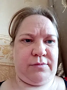 -ELLILOVE- online show from 06-18-26, 01:15