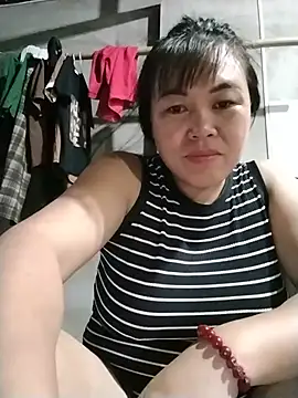 Snapshot of -Lemi- chatting on 06-24-26, 12:59 -Lemi- online show from 06-24-26, 12:59
