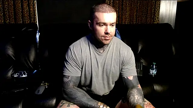 Snapshot of nathaniel_13 chatting on 06-17-26, 10:54 nathaniel 13 online show from 06-17-26, 10:54