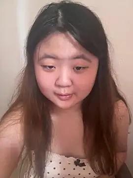 Snapshot of Azz_PinkLady chatting on 06-15-26, 02:25 Azz PinkLady online show from 06-15-26, 02:25