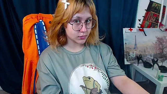 Snapshot of Judith_hypnosiss chatting on 07-18-26, 06:06 Judith hypnosiss online show from 07-18-26, 06:06