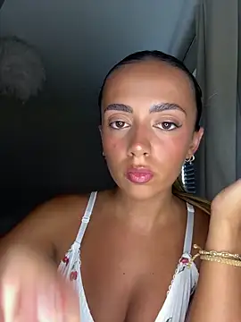Harrietbronzex online show from 06-20-26, 01:36