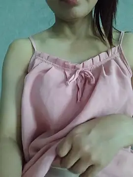 Snapshot of camri-zz chatting on 06-18-26, 09:14 camri-zz online show from 06-18-26, 09:14