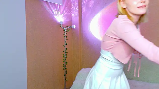SweeetMia online show from 07-10-26, 03:00