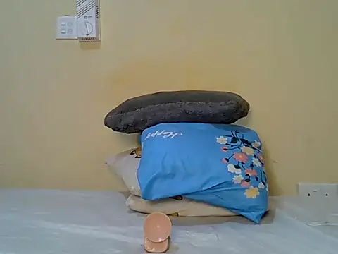 Selassie- online show from 06-30-26, 04:57