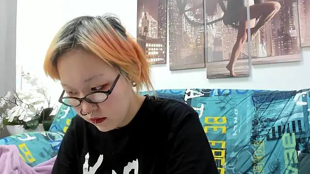 Snapshot of Cute__Kiko chatting on 07-07-26, 01:08 Cute Kiko online show from 07-07-26, 01:08