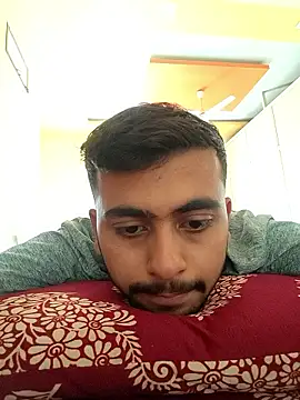 Snapshot of Royal_yadav_2310 chatting on 06-18-26, 09:14 Royal yadav 2310 online show from 06-18-26, 09:14