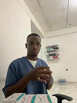 Snapshot of dereck_jay- chatting on 08-06-26, 10:33 dereck jay- online show from 08-06-26, 10:33