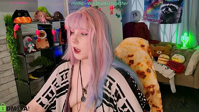 Snapshot of Candy-yeah chatting on 07-21-26, 01:08 Candy-yeah online show from 07-21-26, 01:08