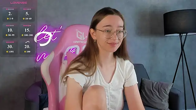 Lucy Green online show from 07-13-26, 12:46