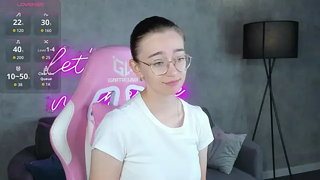 Lucy Green online show from 07-24-26, 12:52