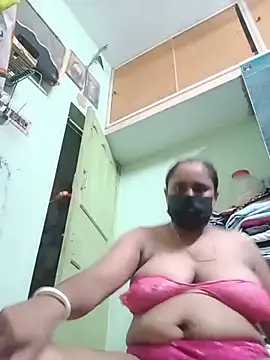 mannasayantani0 online show from 07-18-26, 09:02