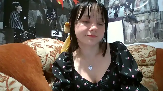 Snapshot of LittilePrincess chatting on 07-14-26, 10:04 LittilePrincess online show from 07-14-26, 10:04