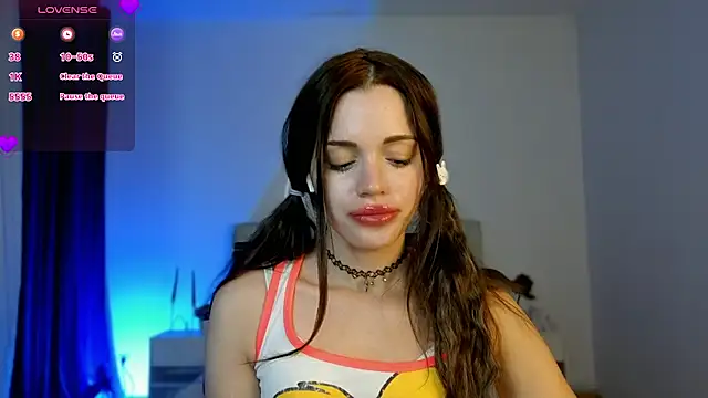 Little cuti1e online show from 07-29-26, 09:40