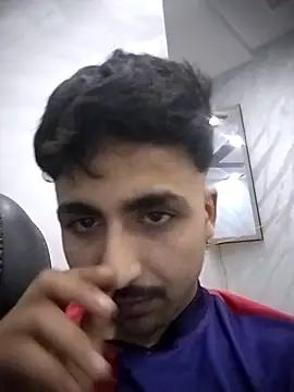 Snapshot of achraf31 chatting on 06-18-26, 12:00 achraf31 online show from 06-18-26, 12:00