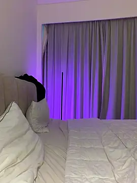 Shellyy  online show from 06-18-26, 03:05