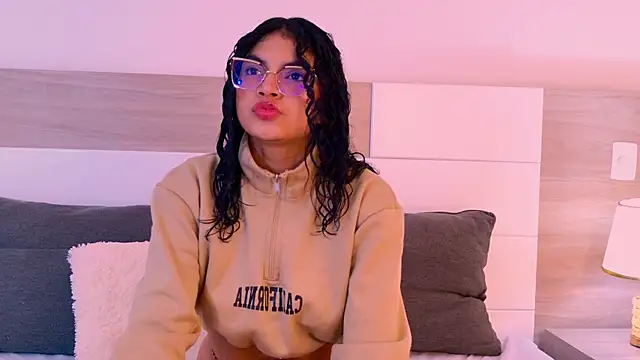 MelodyAlvarez online show from 07-13-26, 11:35