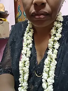 Snapshot of Tamilsexy35 chatting on 07-23-26, 03:04 Tamilsexy35 online show from 07-23-26, 03:04