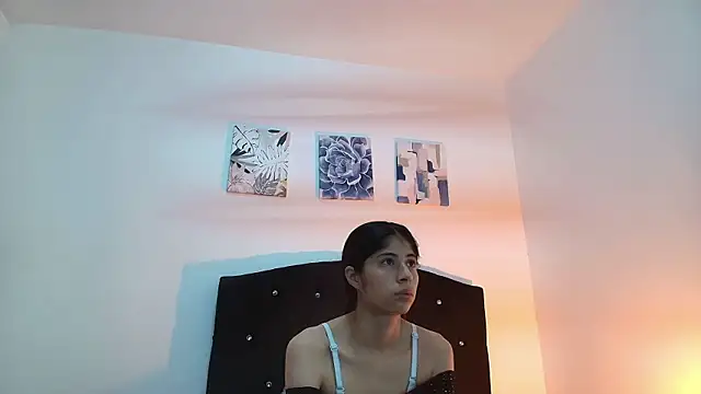 Dahlia  Vixen online show from 07-13-26, 11:24