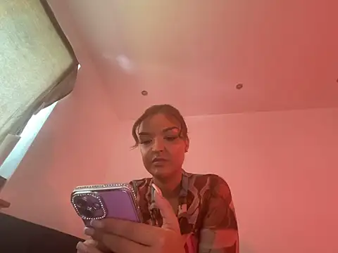 elina amara  online show from 06-17-26, 10:39