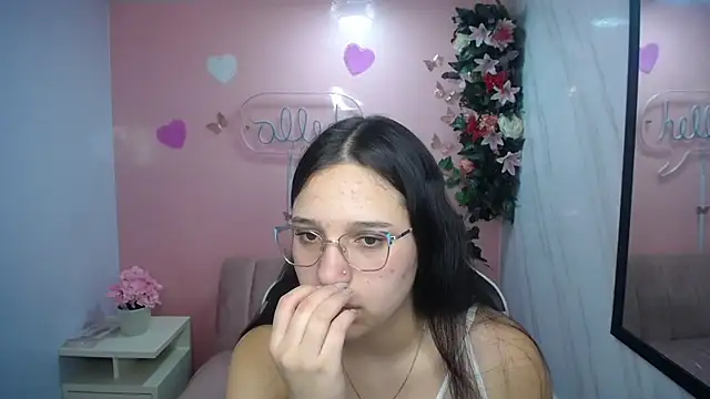 Snapshot of Lia_Rose_ch chatting on 08-07-26, 03:19 Lia Rose ch online show from 08-07-26, 03:19