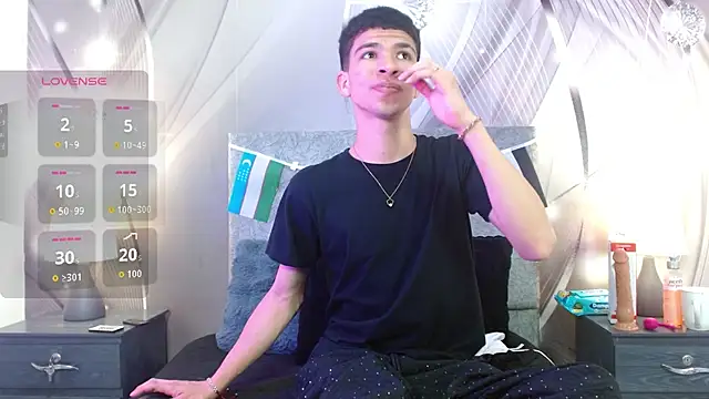 Snapshot of Dilan_Femboy chatting on 07-01-26, 01:45 Dilan Femboy online show from 07-01-26, 01:45