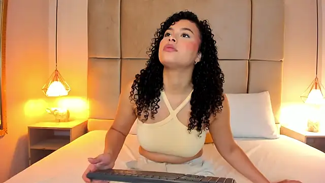 Snapshot of jadetorres_ chatting on 07-30-26, 08:19 jadetorres online show from 07-30-26, 08:19