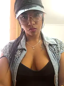 Snapshot of sophiagomezx chatting on 07-15-26, 07:41 sophiagomezx online show from 07-15-26, 07:41
