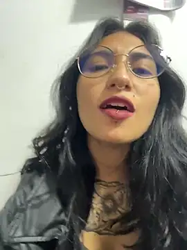 Snapshot of Velvet_Mysstic chatting on 08-01-26, 10:08 Velvet Mysstic online show from 08-01-26, 10:08