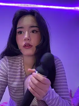 Snapshot of KimYunaa chatting on 07-16-26, 06:47 KimYunaa online show from 07-16-26, 06:47