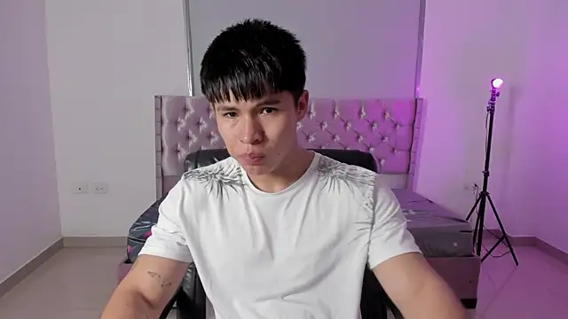 Snapshot of ryo_kush_ chatting on 07-19-26, 01:15 ryo kush online show from 07-19-26, 01:15