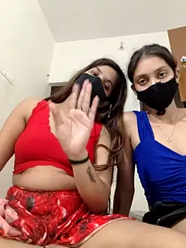 Snapshot of pooja_riya chatting on 07-26-26, 04:03 pooja riya online show from 07-26-26, 04:03