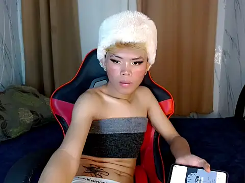 Snapshot of forthydoll chatting on 07-15-26, 02:28 forthydoll online show from 07-15-26, 02:28