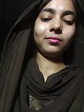 Snapshot of Simran_143 chatting on 07-24-26, 04:49 Simran 143 online show from 07-24-26, 04:49