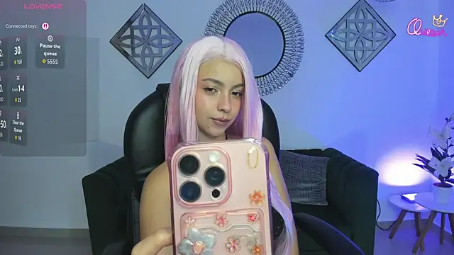 Honeyy Taylor online show from 07-23-26, 12:47