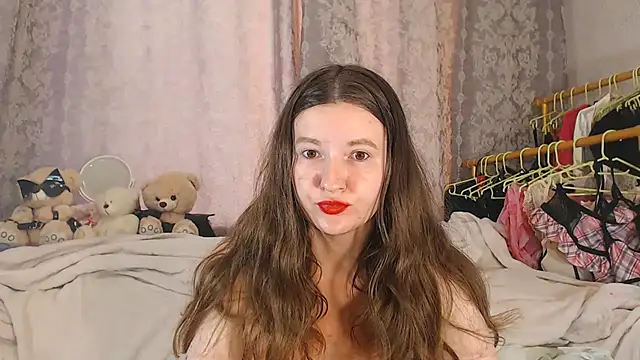 Snapshot of ChloeBrooklyn chatting on 07-13-26, 11:29 ChloeBrooklyn online show from 07-13-26, 11:29