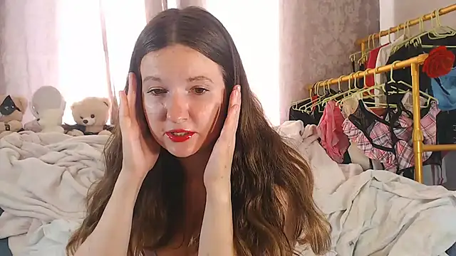 Snapshot of ChloeBrooklyn chatting on 07-15-26, 01:44 ChloeBrooklyn online show from 07-15-26, 01:44