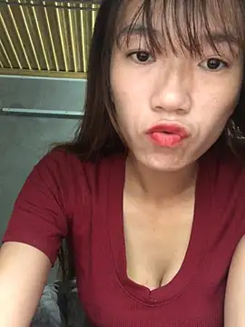 Snapshot of -Sukem-mut chatting on 07-27-26, 03:35 -Sukem-mut online show from 07-27-26, 03:35