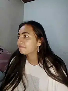 Julia valentina online show from 07-25-26, 04:21