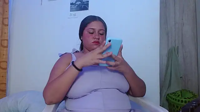 Scarleth 69  online show from 07-09-26, 04:44