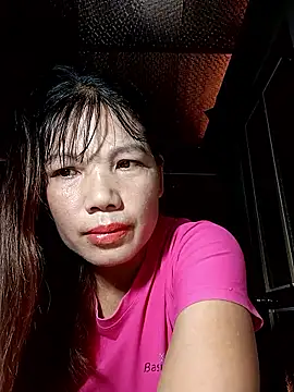Snapshot of Gee_hot chatting on 06-20-26, 05:32 Gee hot online show from 06-20-26, 05:32