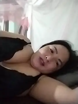 Snapshot of Naaya8109 chatting on 07-23-26, 01:58 Naaya8109 online show from 07-23-26, 01:58
