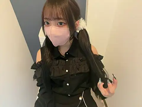 Snapshot of ohuton_love chatting on 08-02-26, 06:45 ohuton love online show from 08-02-26, 06:45